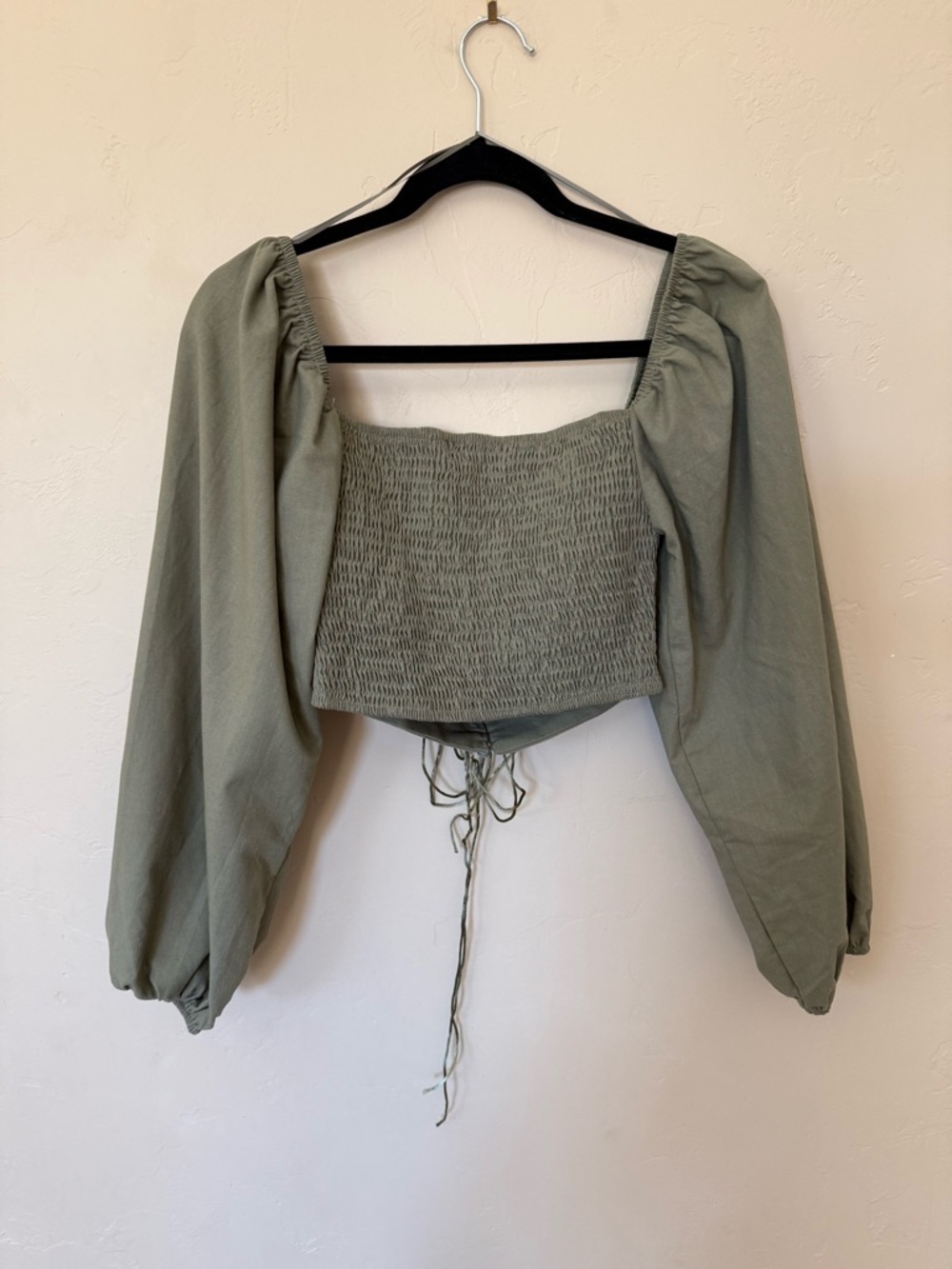 Lioness Olive Green Puff Sleeve Crop Top XS Cottagecore Coquette Tie Front - Picture 7 of 7